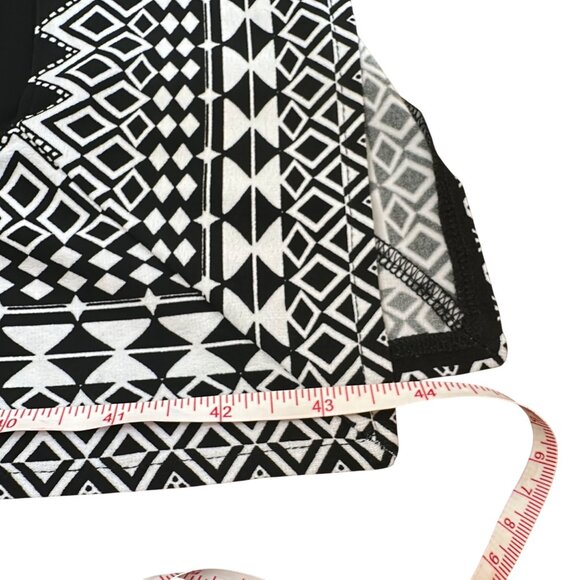 Chico's Skirt Size 1 M Black White Geometric Pattern Long Maxi Pull On Women - Picture 9 of 13